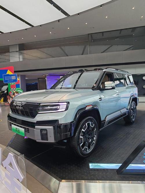 深圳320比亚迪方程豹硬派越野的爆款，英菲尼迪35周年与你共成长